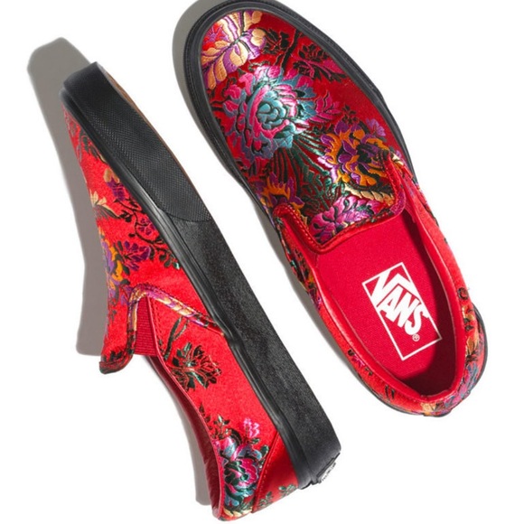 Vans classic festival slip on red satin Chinese new year women sz 5 1/2 men’s 4 - Picture 13 of 13